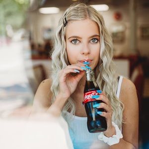 Meet your Posher, Emma